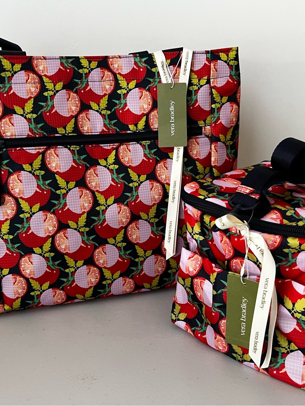 NWT Vera Bradley Set Sliced TOMATOES Family Tote Lunch Cooler Beach Travel Bags